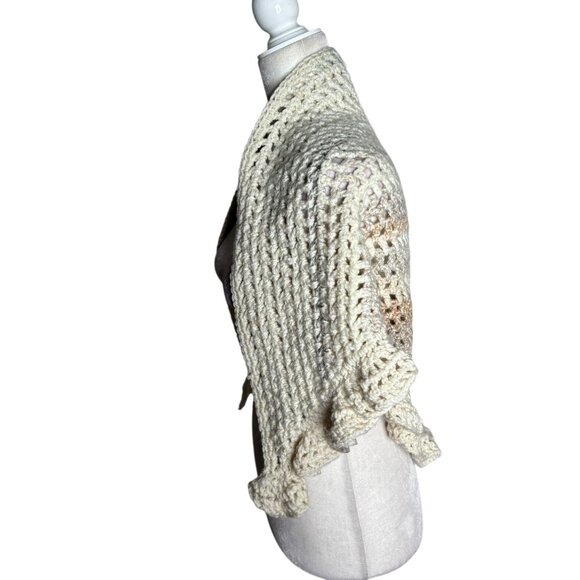 Handmade Beige Tan Cream Crochet Knit Shawl Wrap With Ruffled Edges Soft NEW - Picture 3 of 4